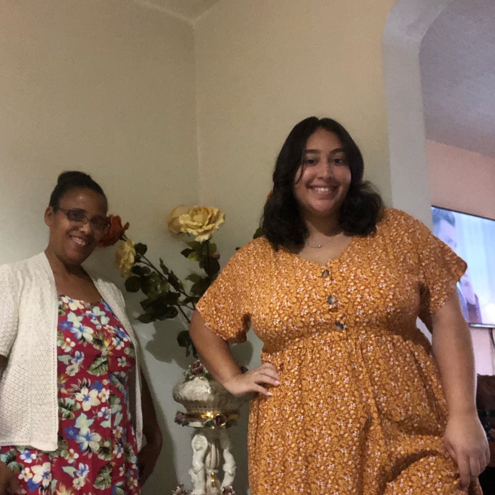 Meet your Posher, Debora